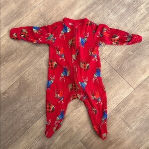 ✨5 for $15✨ Old Navy Red Kids Footie with Reindeer Design